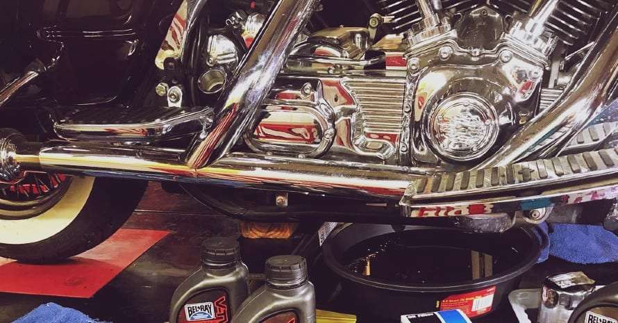 how to change motorcycle oil