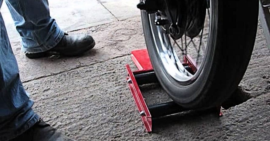 motorcycle wheel cleaning stand
