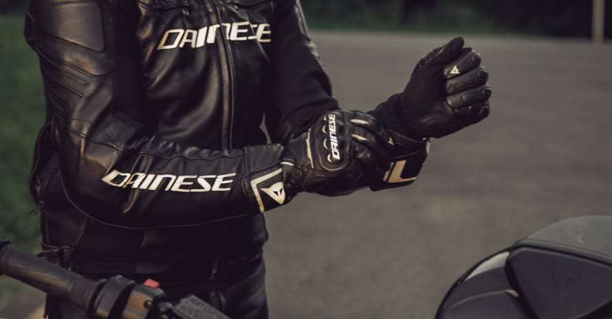 gloves for motorcycle riding