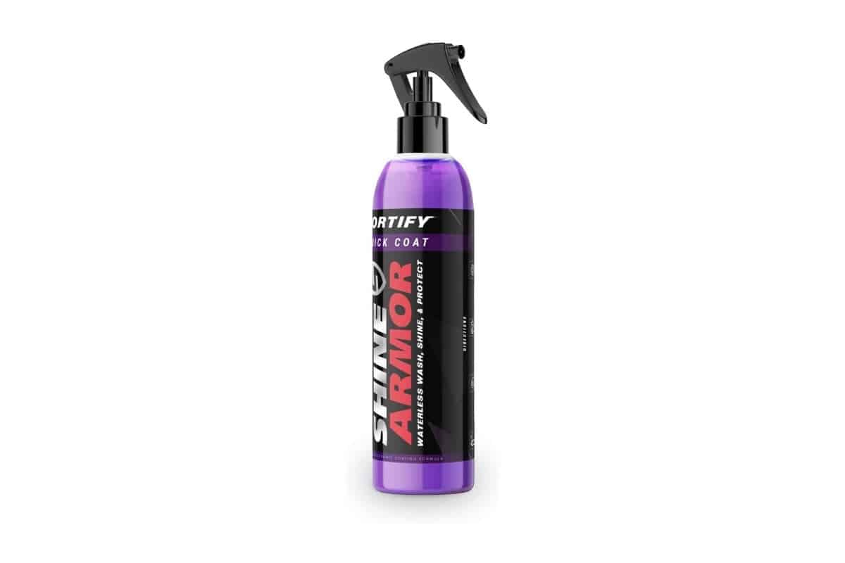 bottle of Shine Armour Fortify Quick Coat Wax Spray